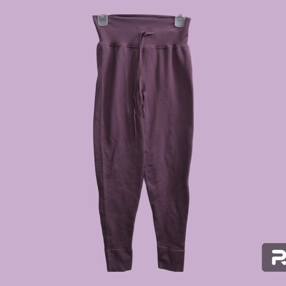 PINK Victoria's Secret Pants - PINK Victoria's Secret active thermal workout leggings in purple size medium.